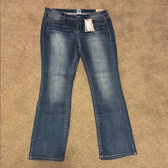Women's Blue Jeans - Picture 1 of 3